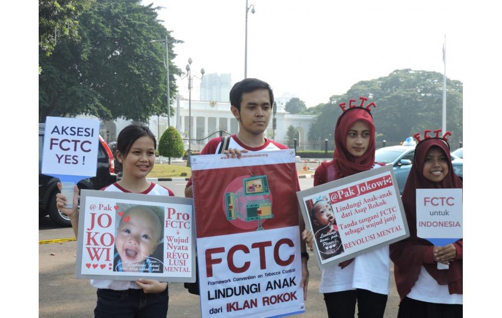 Aksi Simpatik Dukung Presiden Aksesi FCTC Lindungi Anak
