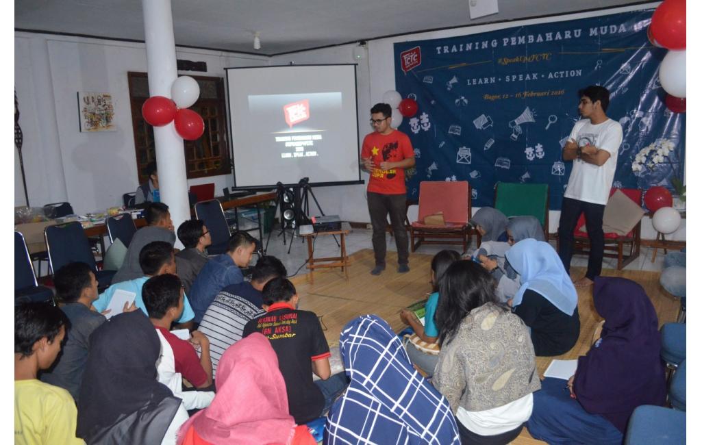 Dokumentasi Kegiatan Hari Pertama Training Pembaharu Muda