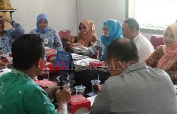 Pansus KTR: Reklame Rokok Bakal Dihapus