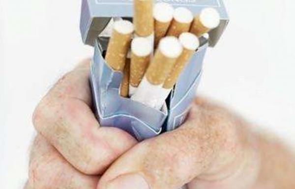 Dampak Asap Rokok Pada Anak Terus Menghantui Hingga Bertahun-tahun