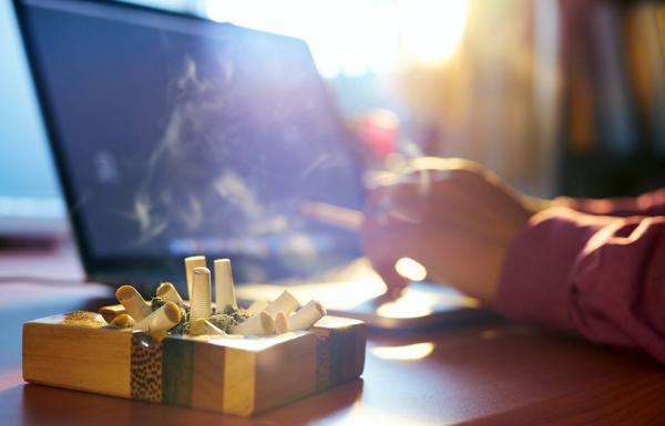 Mereka Makin Miskin karena Rokok